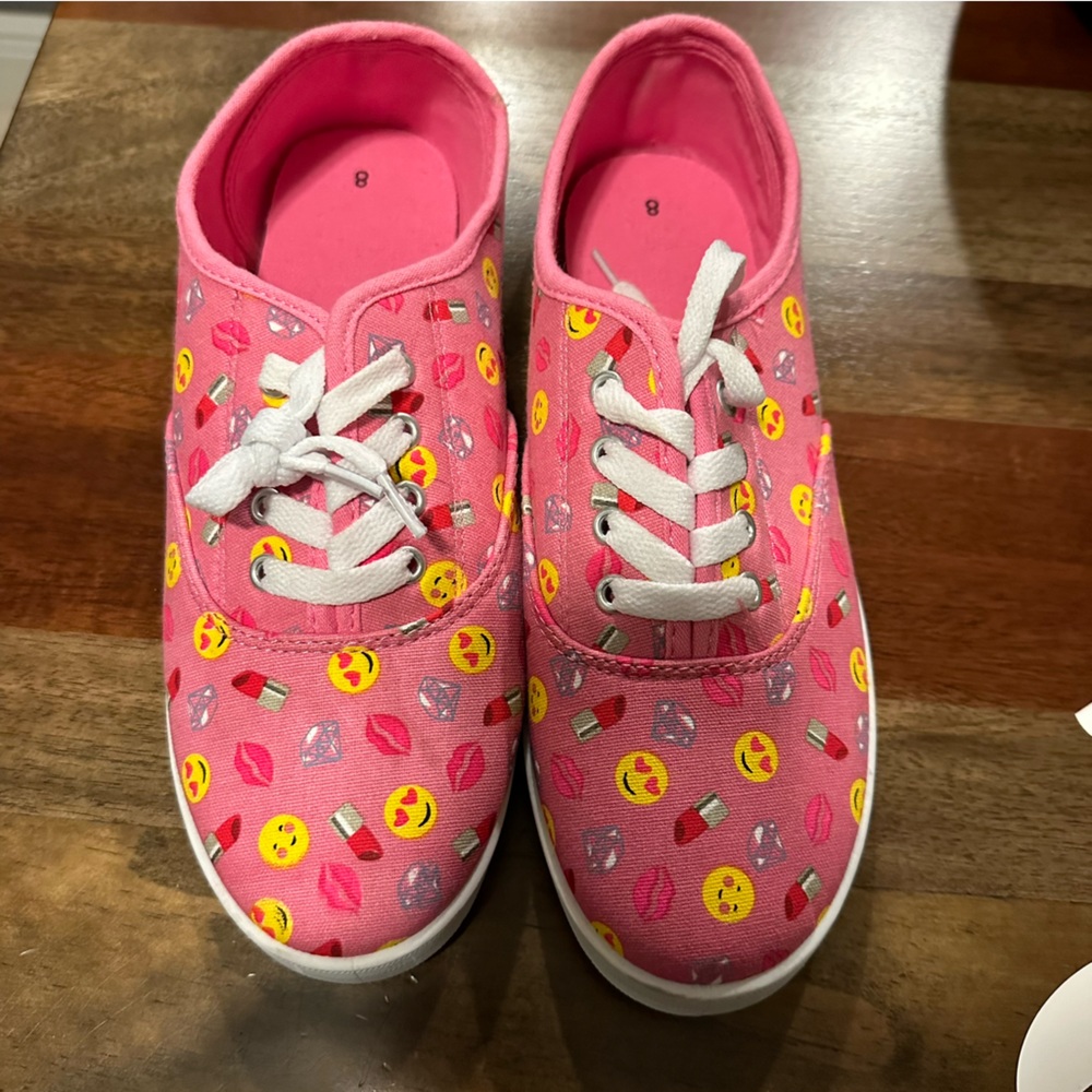 Emoji Lips Makeup Print Canvas Lace-Up‎ Sneakers Women's Size 8